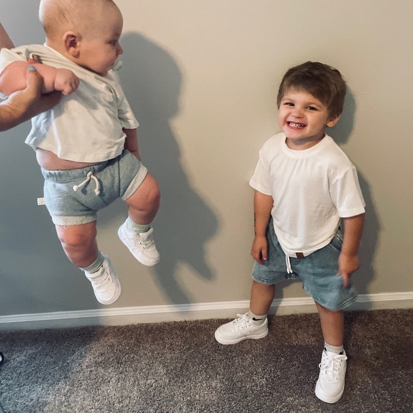 Meet your Posher, Madison - Picture 3 of 8